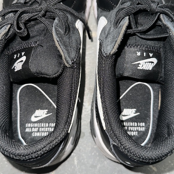 USED NIKE PRO MAX - Picture 6 of 8